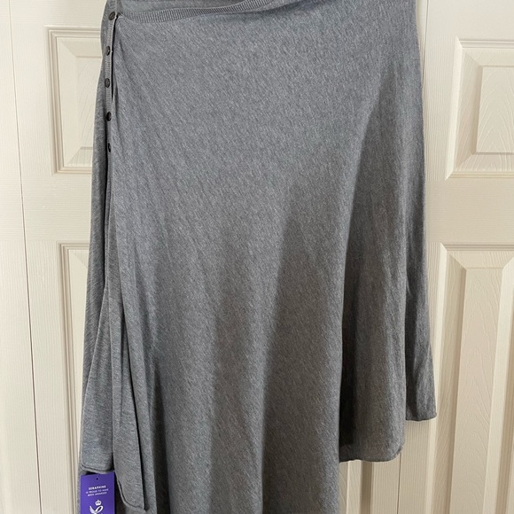 Seraphine Nursing Shawl - Picture 4 of 6